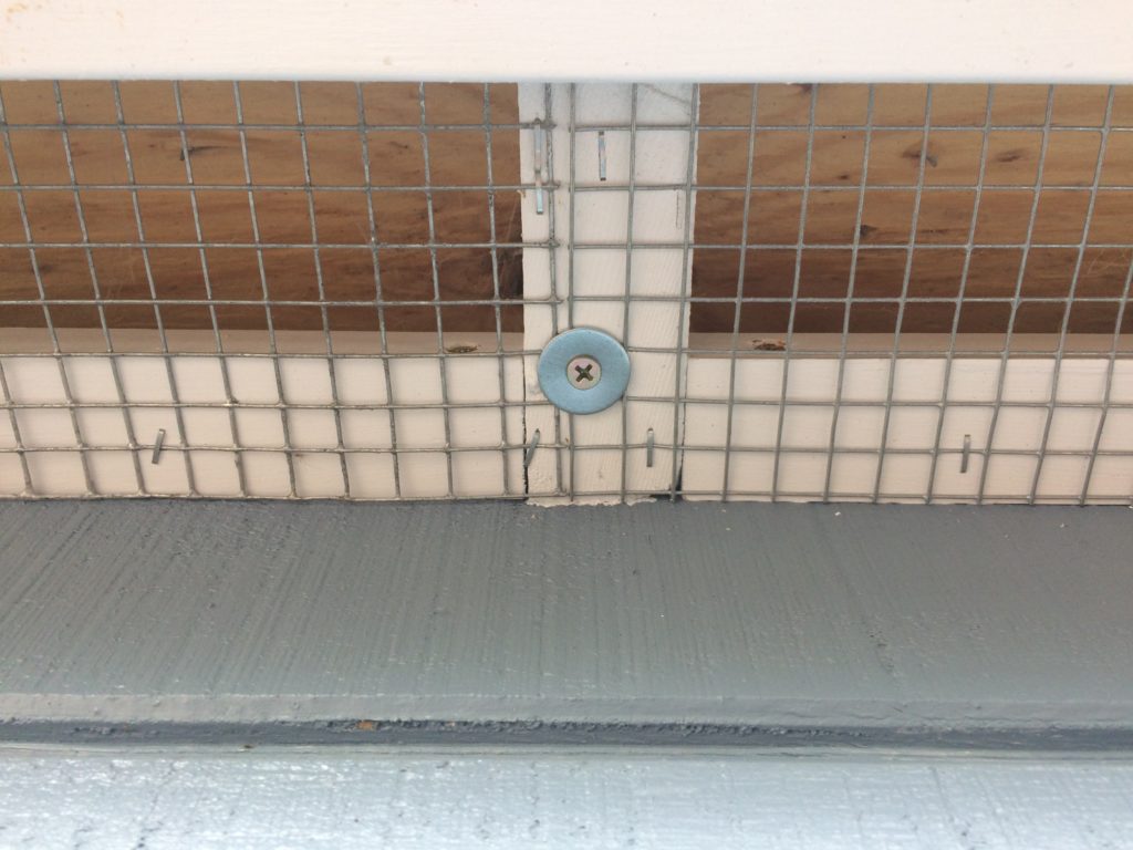 Chicken coop ventilation in gables