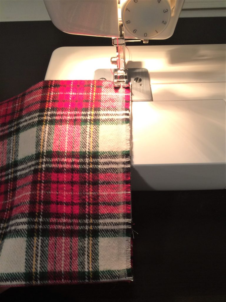 Sewing the folded tablerunner